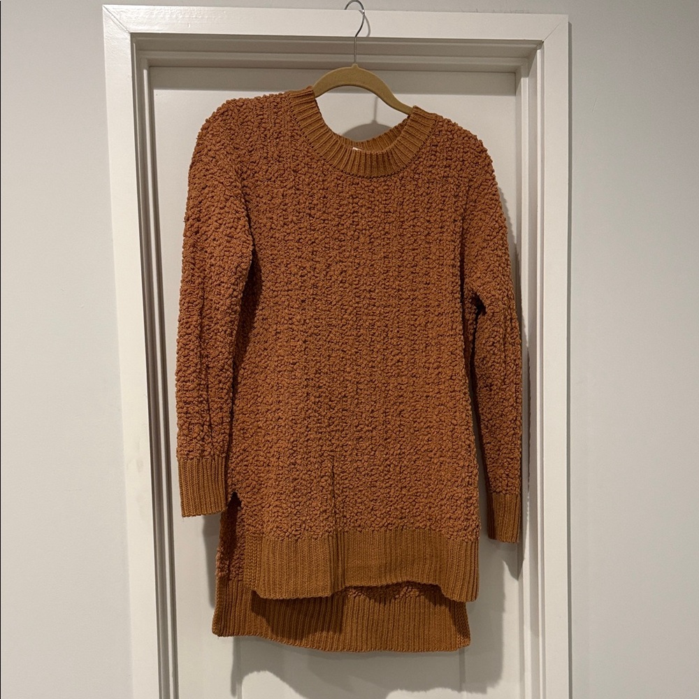 Zenana Outfitters Women's Sweater in Warm Rust